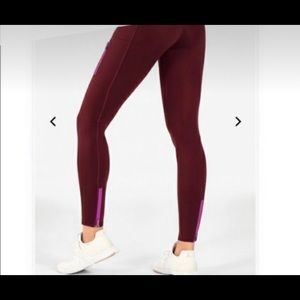 Fabletics motion 365 leggings
